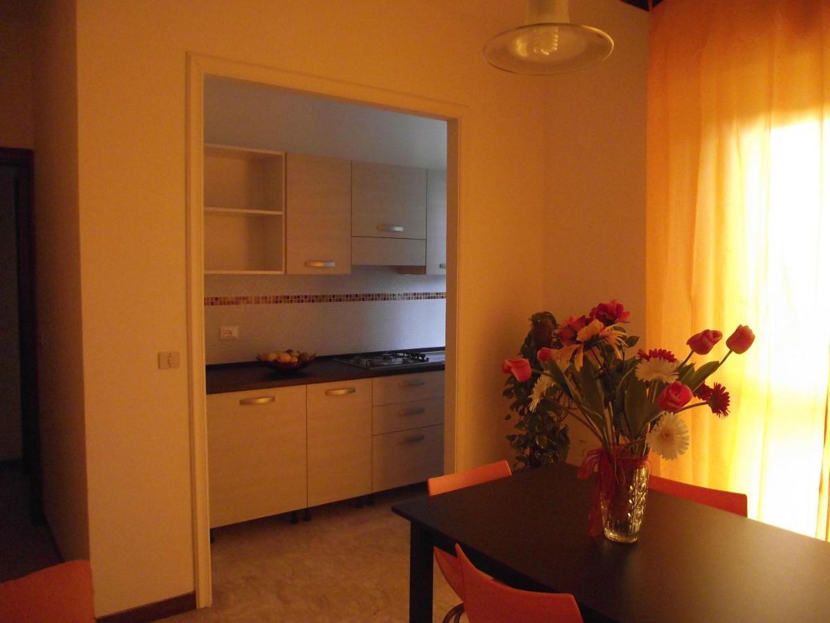 Bike And Breakfast Apartments Pietra Ligure Exterior photo